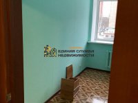 Сдаётся трехкомнатная квартира на длительный срок,в Кировском районе.